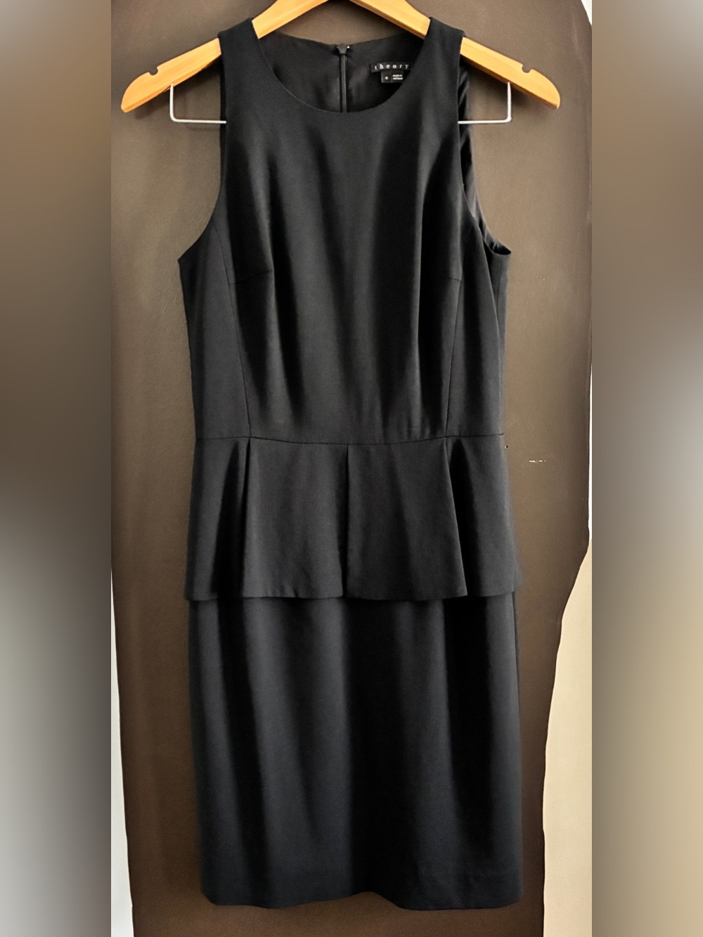 Theory Fefe Black Virgin Wool Peplum Dress Size 4